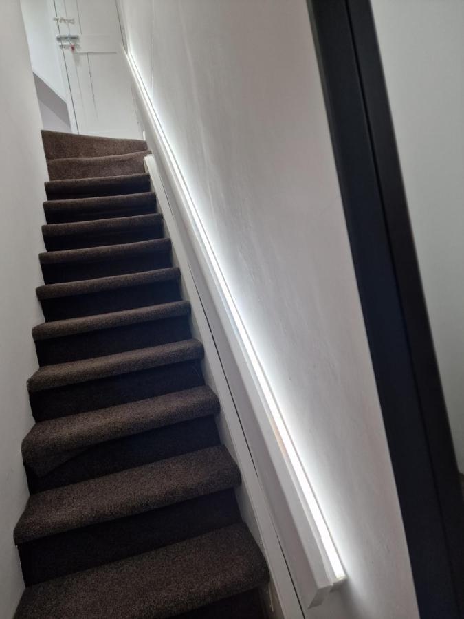 Balco Sherwood Apartment - 2 Bedrooms, 5 Beds - Sky Tv And Internet Nottingham Bagian luar foto