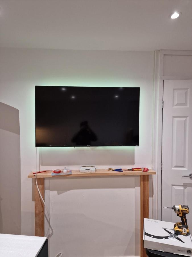 Balco Sherwood Apartment - 2 Bedrooms, 5 Beds - Sky Tv And Internet Nottingham Bagian luar foto